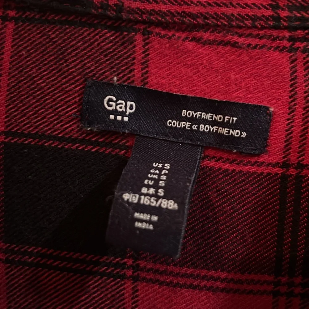 Gap Boyfriend fit top - Picture 2 of 5
